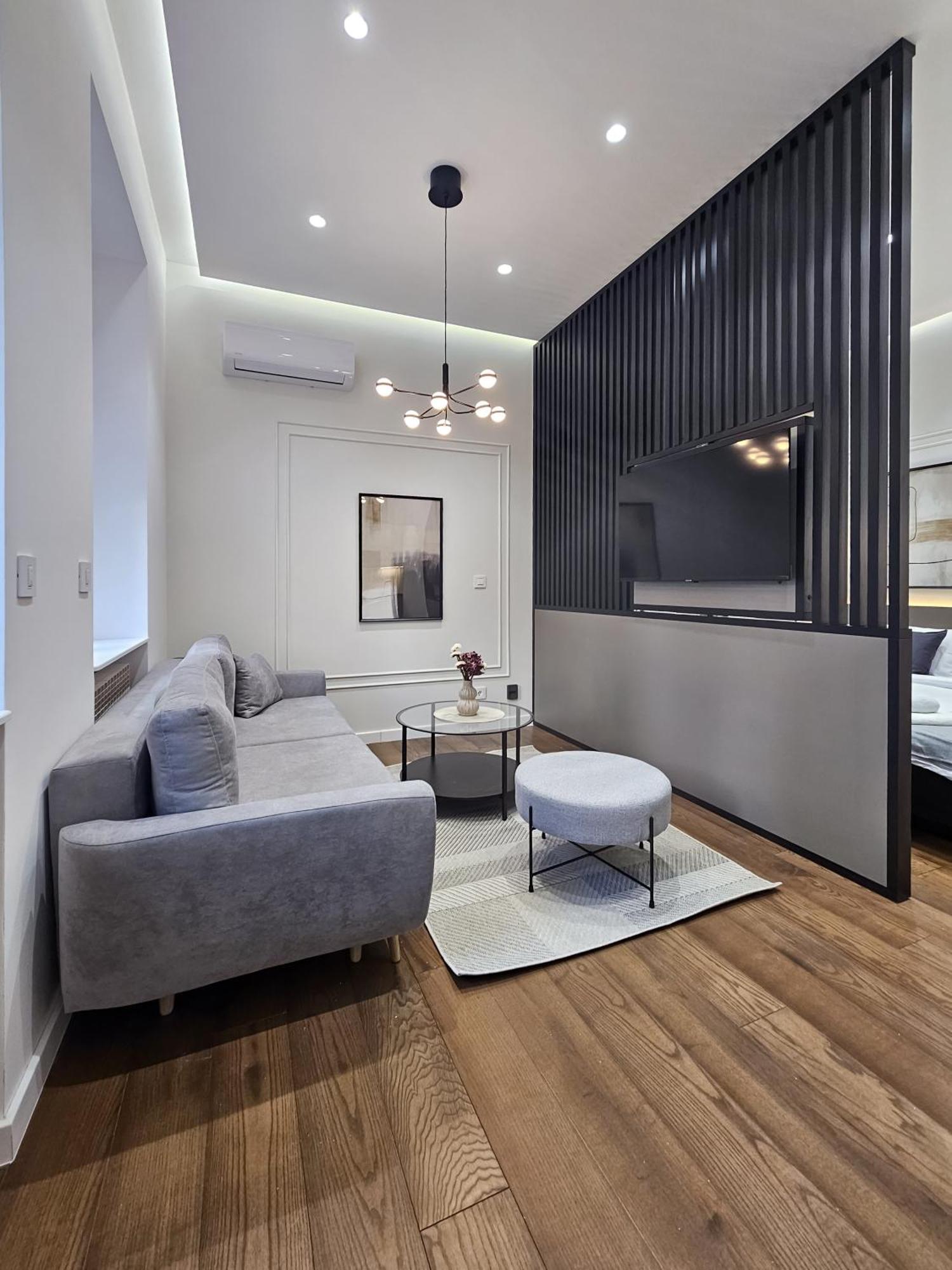 Central Life Belgrado Exterior foto